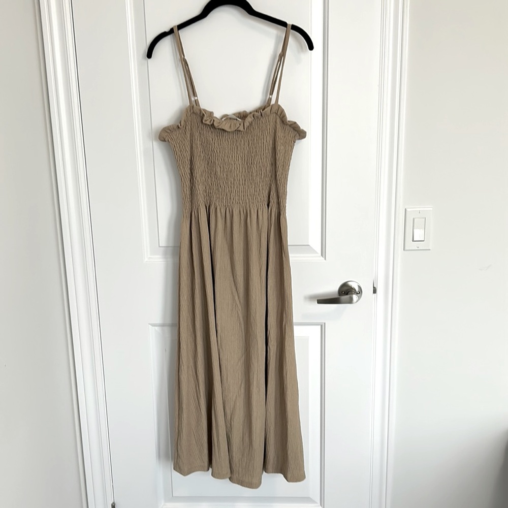 *NWT* H&M Midi Dress - Picture 1 of 6